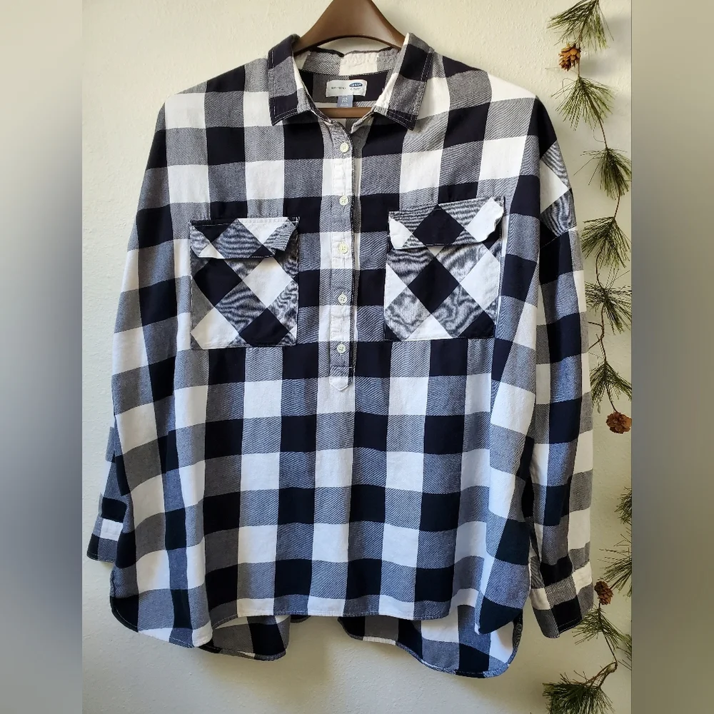 Old Navy Black & White Buffalo Plaid Boyfriend Popover Flannel Shirt - Picture 1 of 11